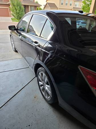 Honda Accord EX-L V6 de 2012 - $8,000 (Brighton)63619895403265123