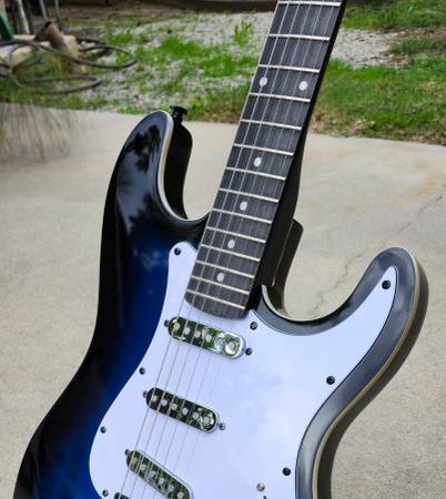 Stratocaster Guitar 1