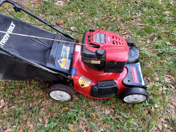 Lawn Mower/lawnmower troy bilt good Conditions 1