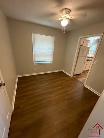 $1,175 / 3br - 858ft2 - Best Value Charming Home (Rossville)63993221298818121