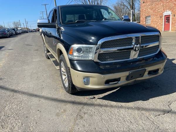 2014 Ram Laramie Longhorn 5.7 Hemi 4x4, cuero, techo solar, motor nuevo, 68K millas - $8.995 (Temple Hills, MD 20748)63440027617793121
