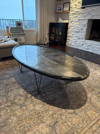 Free - Coffee table with gray pearl top and iron legs 1