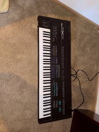 Yamaha DX-5 1