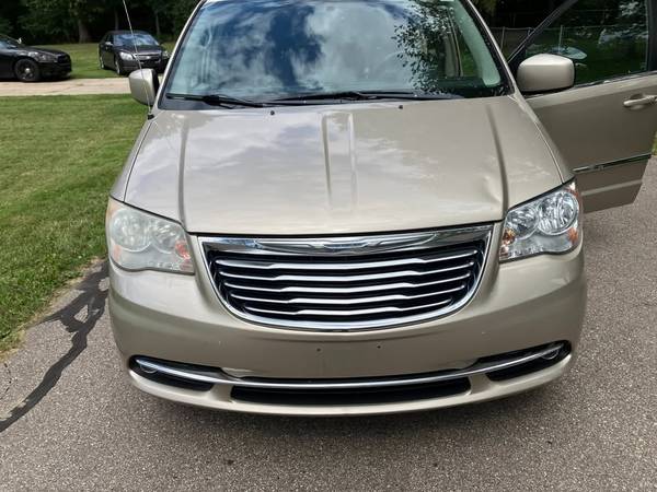 2013 Chrysler Town & Country Touring 3.6 motor 1