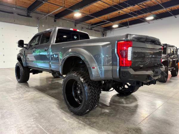 2017 Ford F-350 Super Duty Diesel 4x4 4WD F350 Truck Platinum  4dr Cre - $64,900 (Platinum Motors Corp)63622857820289121