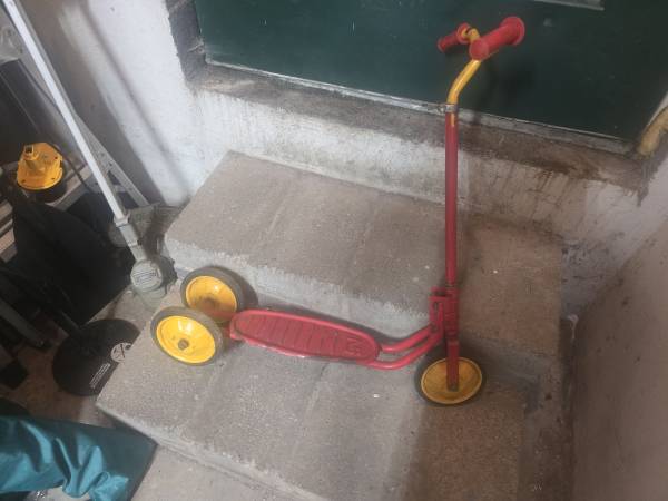 Antique  scooter 1