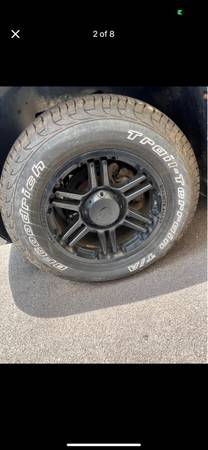 Like new $1400 worth rims and tires trades Caddlic wecalade oem rims 22”s or c - $750 (Syracuse)63443926485121123