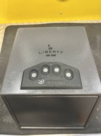 Handgun Safe programmable combination 1