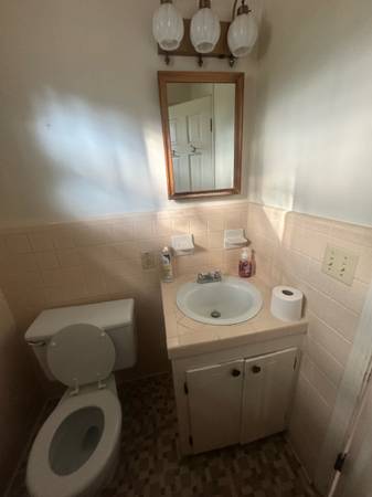 $1,400 / 3br - Available 10/1/25 (Roanoke)63676939796225123