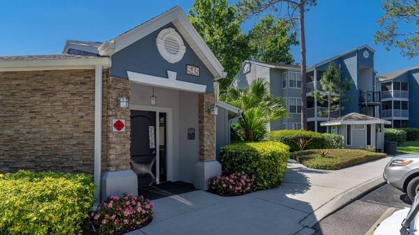 Strength and Cardio Room, Clubroom, Hard Surface Floors 1