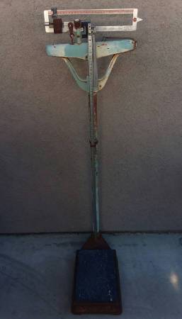 Vintage Detecto-Medic Doctors Office Scale 1