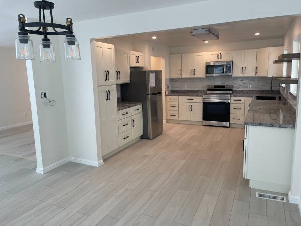 $5,895 / 4br - 2000ft2 - ALL NEW!! MUST SEE!! Gorgeous home! Turnkey! Four Bedrooms! Garage! (daly city)63687405663873122