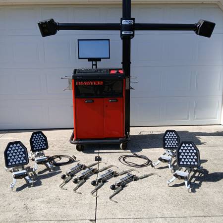 Hunter Engineering Hawkeye Alignment Machine 1