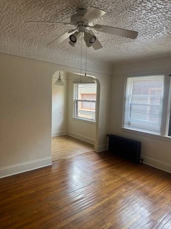 $1,125 Ático Estudio - Pagamos Calefacción, Agua Caliente y Basura (Nob Hill y NW 23rd de moda)63999452914179120