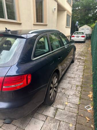 2009 Audi A4 2.0T Avant Quattro Wagon 4D - $6,000 (Brooklyn)63614395004419123