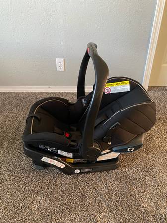 Graco car seat 1