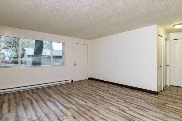 $1,675 / 2br - 832ft2 - ¡Acceso conveniente al transporte público! ¡Excelente comunidad! (Tigard)63831753475075124