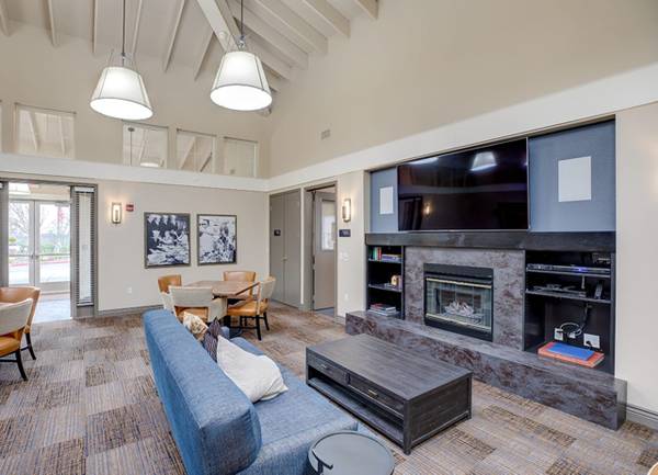 $1,947 / 2br - Dryers, On-Site Maintenance, Online Payments Available (sonoma)63686086133251124