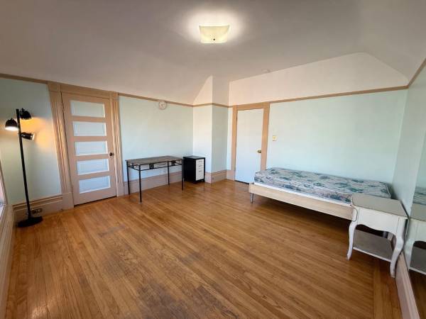 $1,300 / 1br - 1485ft2 - Apartamento de una habitación y un baño (San Francisco)63847329812611124