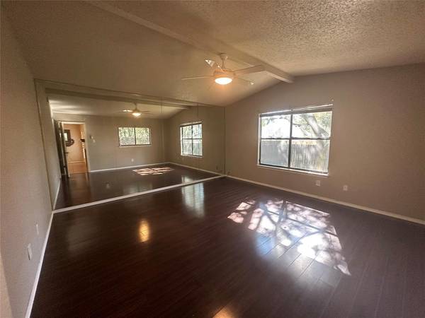 $1,895 / 3br - 1537ft2 - 3/2 House for $1895 near Parmer/McNeil! Great Deck/Backyard! (Parmer/McNeil)63922560654339124