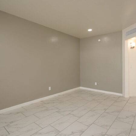 $860 / 1br - 500ft2 - Apartamentos Del Rey63674929287937124
