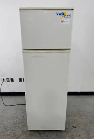 VWR Commercial Freezer / Refrigerator R415GA14 1