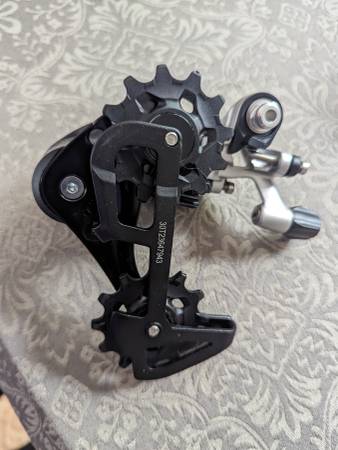 SRAM Medium Cage Rear Derailleur 1