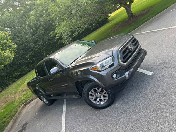 2022 Toyota Tacoma SR5 ** Bajo kilometraje, título limpio!! - $24,800 (Johns Creek, GA)63621270960129120