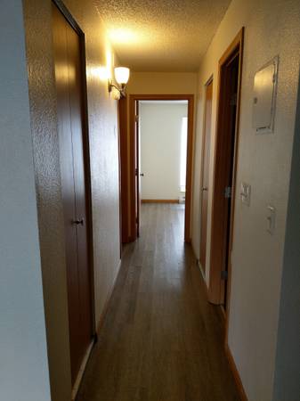 $2,595 / 2br - 995ft2 - 6 Weeks Free 2x2 Available Now at The Port Apartments (BELLEVUE)63885127962883123