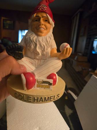 2011 reading Phillies Cole Hamels Gnome 1