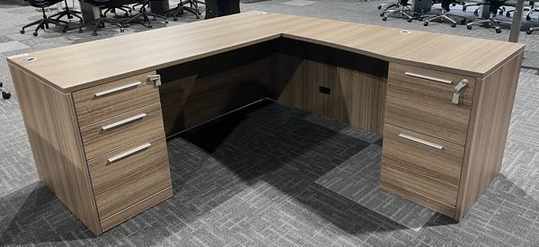 L-Shaped Desk with Pedestal Drawers 1