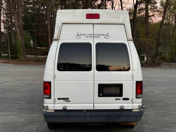 2013 Ford E-150 Wheelchair Van - Photo 4