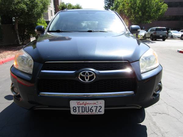 2011 Toyota RAV4 Limited AWD /w 106k miles, Well Kept, Clean Carfax - $11,900 (Stevenson Ranch)63436935606147121