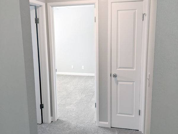 $1,000 / 1br - 1br - 1 bedroom apt. Open house Saturday, 10/11 (laurel hts / presidio)64049800599937121