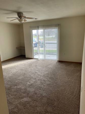 $900 / 1br - 735ft2 - Play Ground, Stocked Pond, Pool, Gym, Bark Park, Grill area ... APPLY. (1200 E Elmwood Dr, Terre Haute, IN)63675898917507121