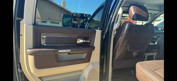 2015 Ram 3500 4X4 - $31,800 (Glendale)63612839277057122