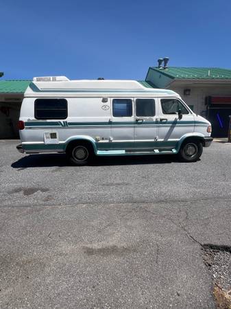 Dodge Pleasure Way 1996 1