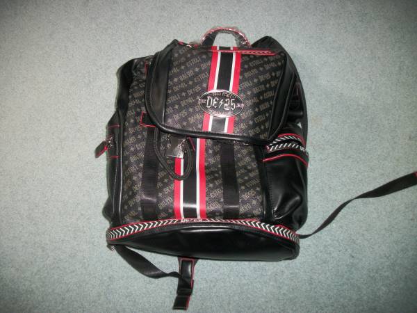 Drew Estate DE-25 leather backpack, sundry bag, wallet, glasses holder 1