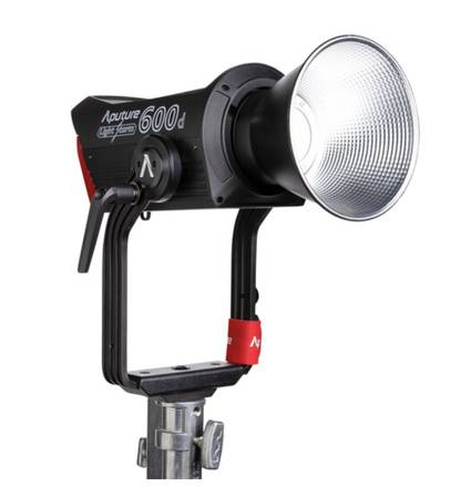 Aputure 600d 1