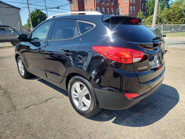 2012 Hyundai Tucson Limited AWD - $6,995 (Lowell, MA *www.daveducharmesauto.com)63472073001987124