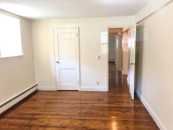 $2,750 / 2br - ☀️NO LAST - NO SEC - NO FEE || NEWTON CORNER 2 BED || HEAT/HW/PRKG ☀️ (NEWTON)63699526218625124
