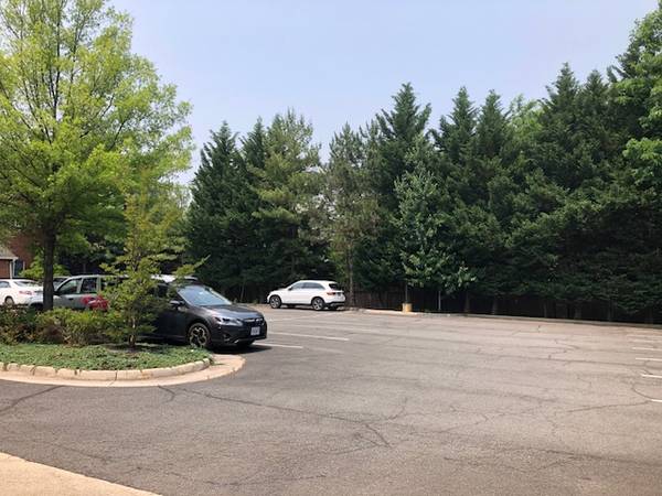 $245,000 / 1000ft2 - Excelente condominio de oficinas en Herndon (Herndon, VA)64040362187267122