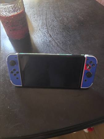 Nintendo Switch OLED - $300 (Huachuca City)63438144575745122