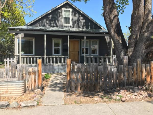 $3,200 / 4br - 2100ft2 - 330 Benton Ave (Missoula)63656993541249120