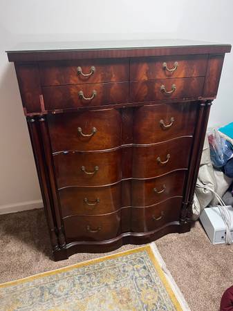 Solid wood dresser 1