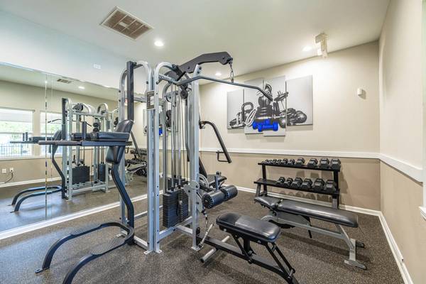 $999 / 2br - 1017ft2 - On-Site Laundry Facilities, 2 bedroom, Baytown TX (1601 Garth Rd, Baytown, TX 77520)63906679258754122