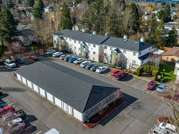 $1,325 / 2br - 800ft2 - 2 BD, Garages available, Patios/Balconies with every home (805 NE Kane Dr, Gresham, OR)63999315272578120