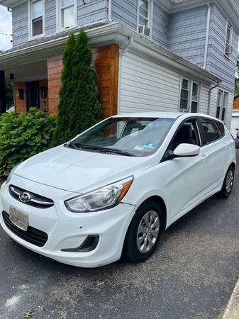 Car for sale Hyundai 2016 accent. An Me-Be 2012 for sale - $4,900 (Willington Park)63654713401347120