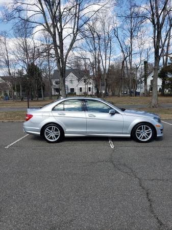 2013 Mercedes C300 sport - $10,900 (Alexandria)63616621585923126