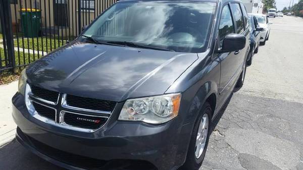 2012 Dodge Grand Caravan SXT * WEEKLY RENTALS AVAILABLE * - $5,000 (Lake Worth)63469735149825124